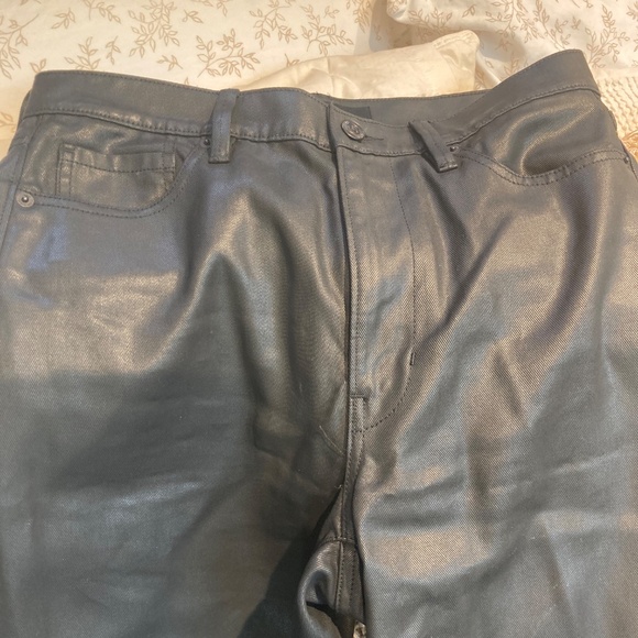 The Coated Denim Pintuck Jean | Banana Republic Color: Black Size: 27L - Picture 8 of 10